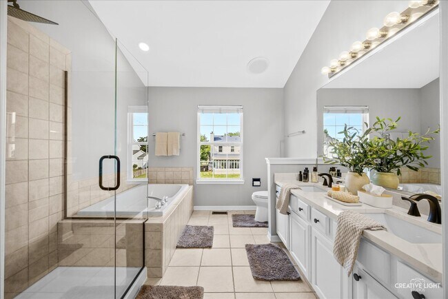Building Photo - 1445 Waterside Dr