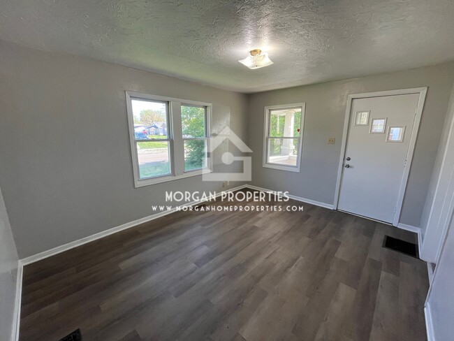 Primary Photo - 2301 Sheridan St