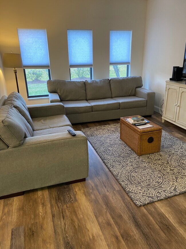 Building Photo - 1248 Marquise Ct