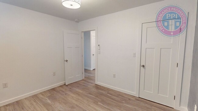 Building Photo - Newly Remodeled Home With Large Yard In Ro...