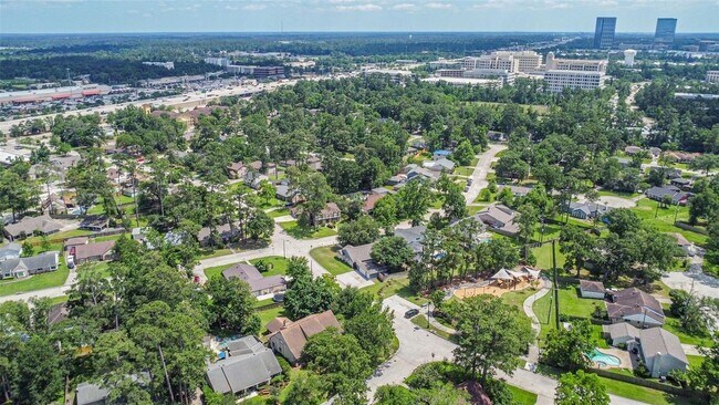 Building Photo - 28902 Twisted Oak Dr