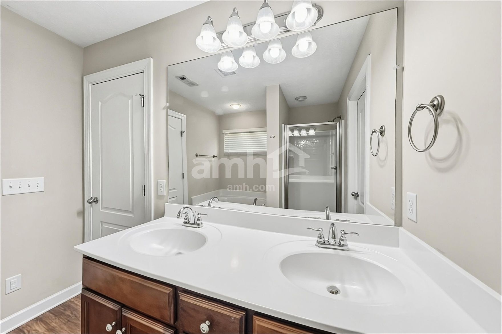 Building Photo - 6947 Calderwood Dr