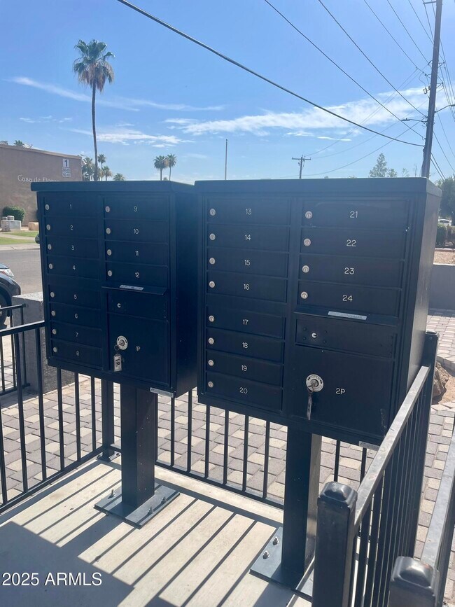 Building Photo - 2417 West Campbell Ave