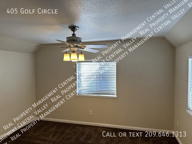 Building Photo - Manteca Golf Villa 3 Bedroom Home