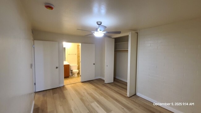 Building Photo - TUCSON - ROYAL ALVERNON