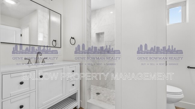 Building Photo - 2413 Fleetwood St