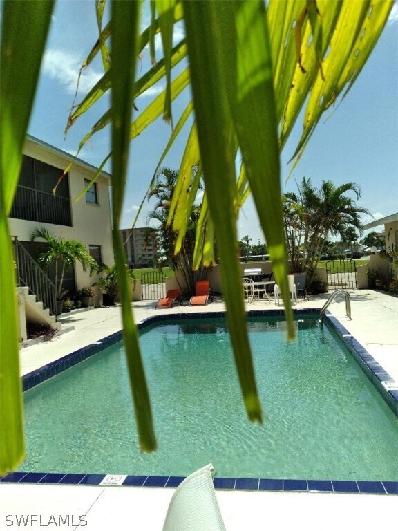 Building Photo - 4816-4818 Palm Tree Dr