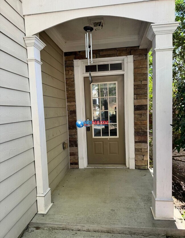 Building Photo - 3-bedroom house in Lawrenceville