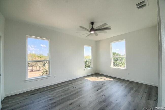 Building Photo - 2066 Dry Creek