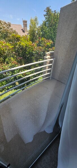 Balcony - 25701 Holiday Cir