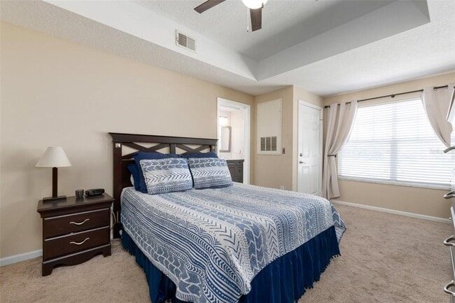 Building Photo - 800 S Dakota Ave