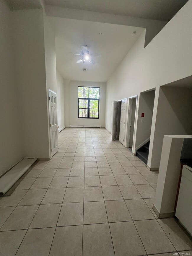 Building Photo - 100-05 92nd Ave