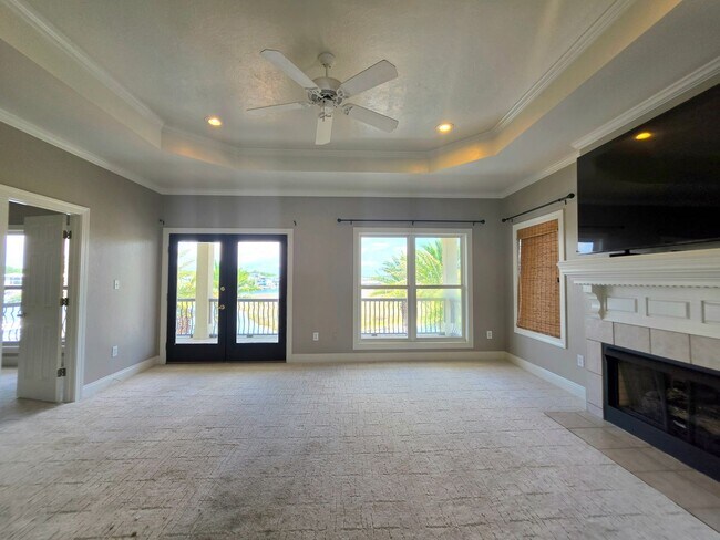 Building Photo - Waterfront 4/2 in Terry Cove with pool and boat dock