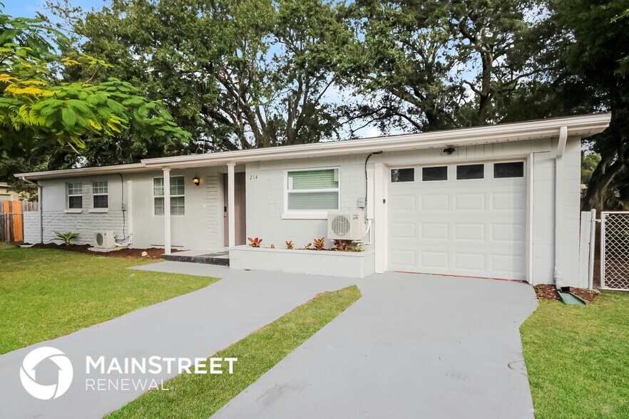 Building Photo - 214 Poinciana Cir