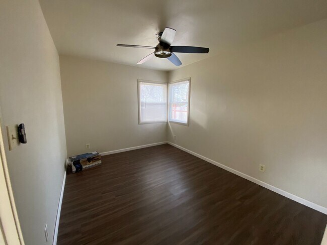 Building Photo - 5773 Stratton Lane