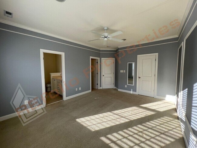 Building Photo - Elegant 3 Story 3 Bedroom Formal Model Tow...