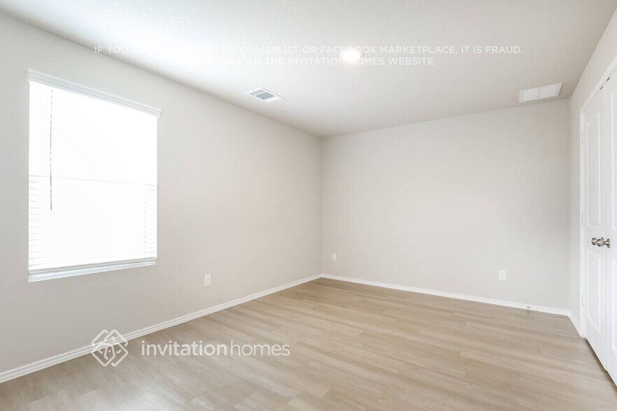Building Photo - 4160 Southton Tarn