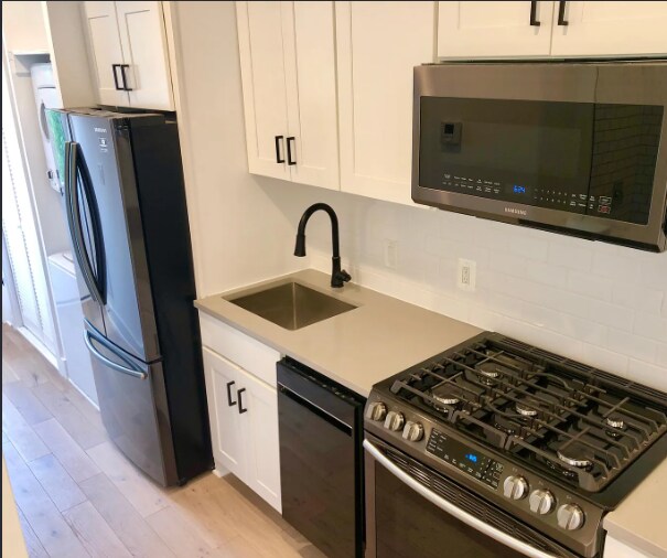 Building Photo - 1453 Holbrook St NE