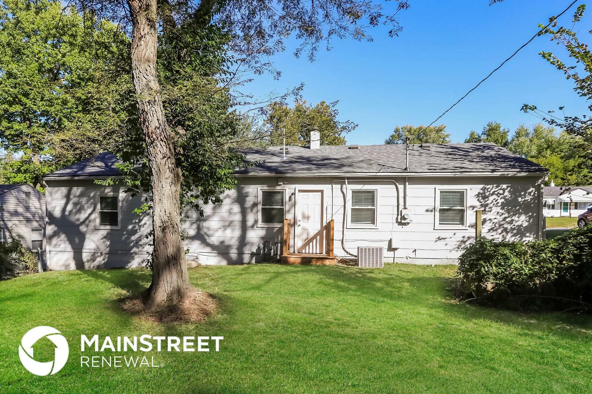 Building Photo - 2307 NE 59th St