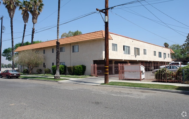 Building Photo - Devonshire Apartments