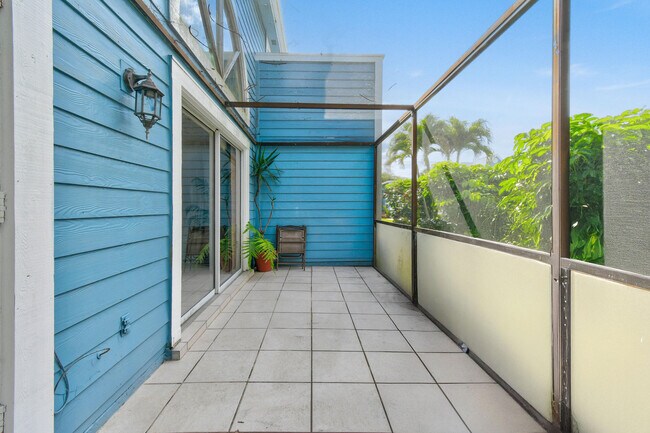 Building Photo - 1003 Ocean Dunes Cir