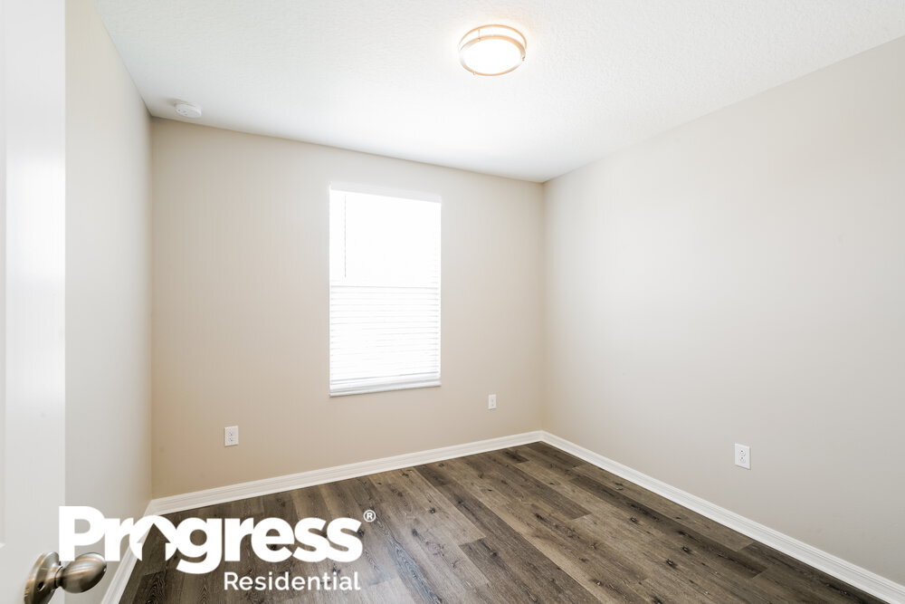 Building Photo - 15423 Dark Star Ln