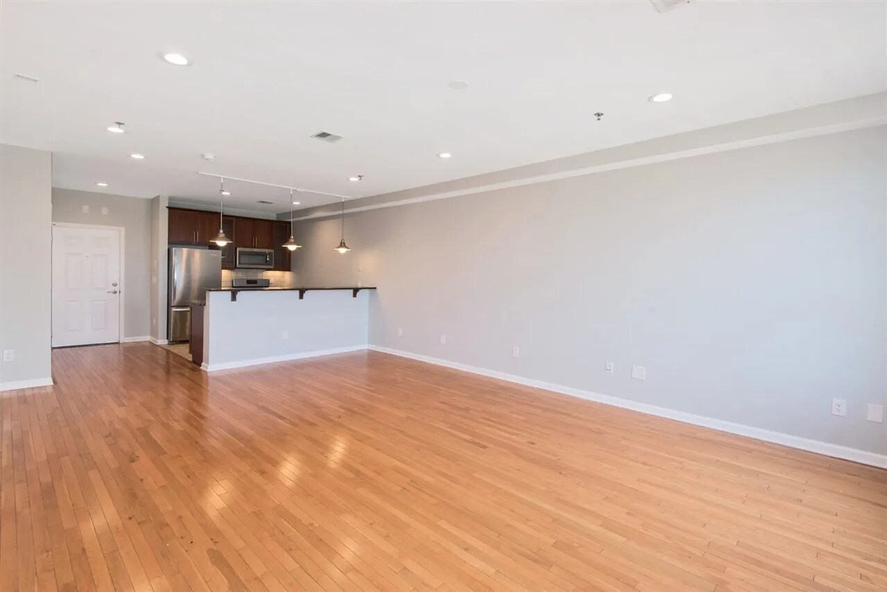Building Photo - 203 Hackensack Plank Rd