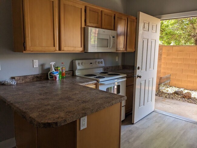 Building Photo - La Venita