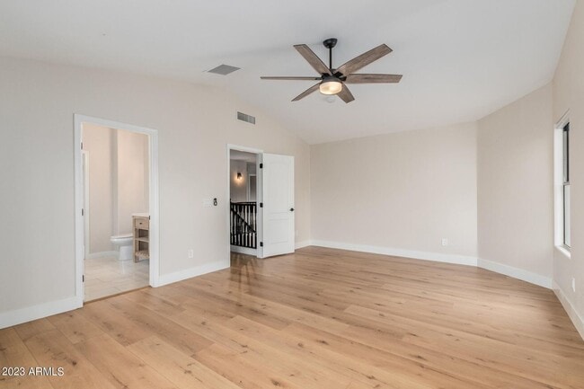 Building Photo - 4 BEDROOM 2.5 BATH 2 STORY LOVELY HOME 2,041 SQ FT SINGLE FAMILY HOME