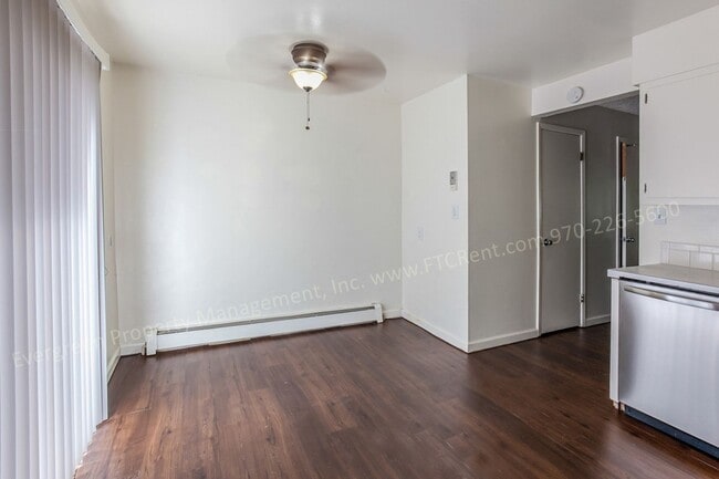 Building Photo - 1606 N Estrella Ave