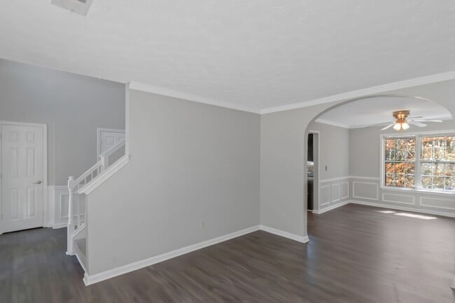 Building Photo - 3309 Touchwood Ct SW