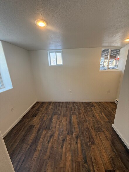 Building Photo - 118 Broadwater Ave