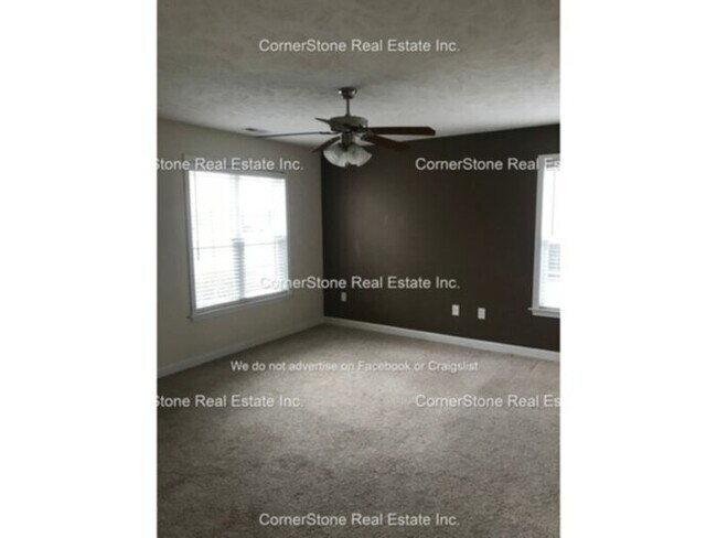 Building Photo - 1820 Balmoral Dr