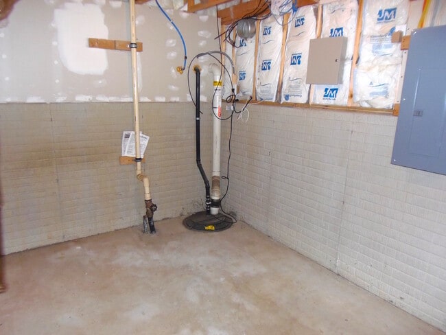 Building Photo - Two Bedroom Dublin Condo Rental at Hayden ...