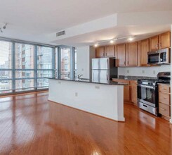 Building Photo - 2 bedroom in Silver Spring MD 20910