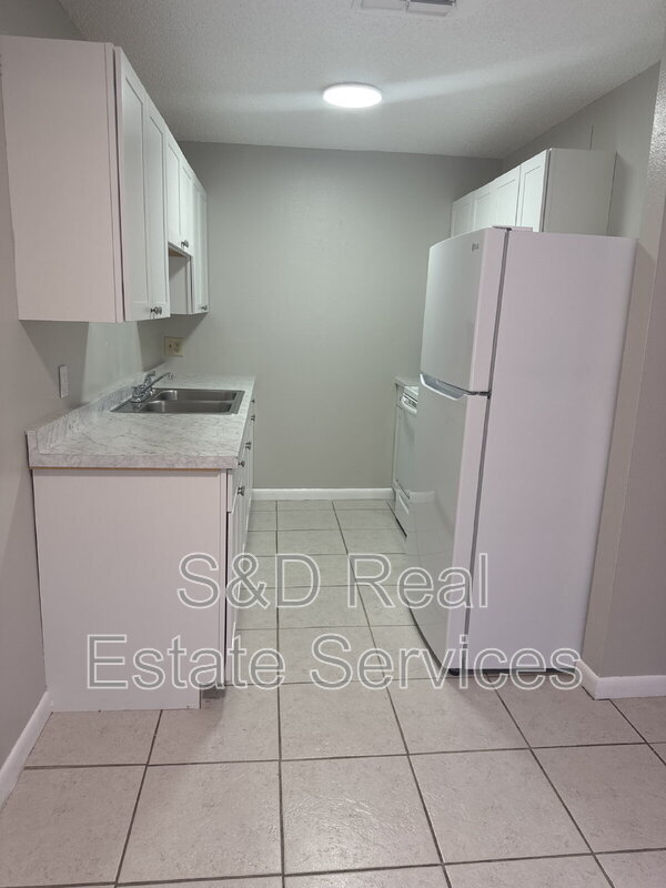 Building Photo - 3009 Allred Dr