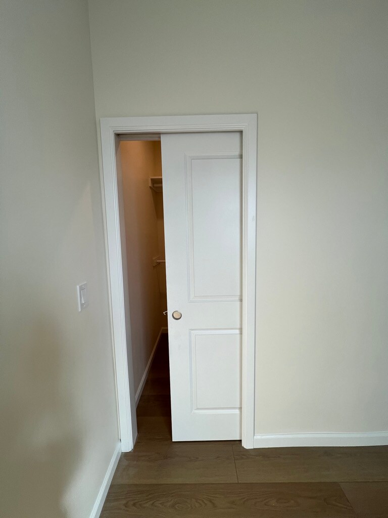 Building Photo - 4821 Monroe Ave