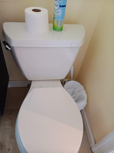 Building Photo - 88 Wesleyan Ave