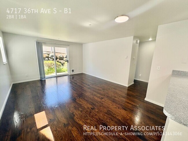 Building Photo - 4717 36th Ave S
