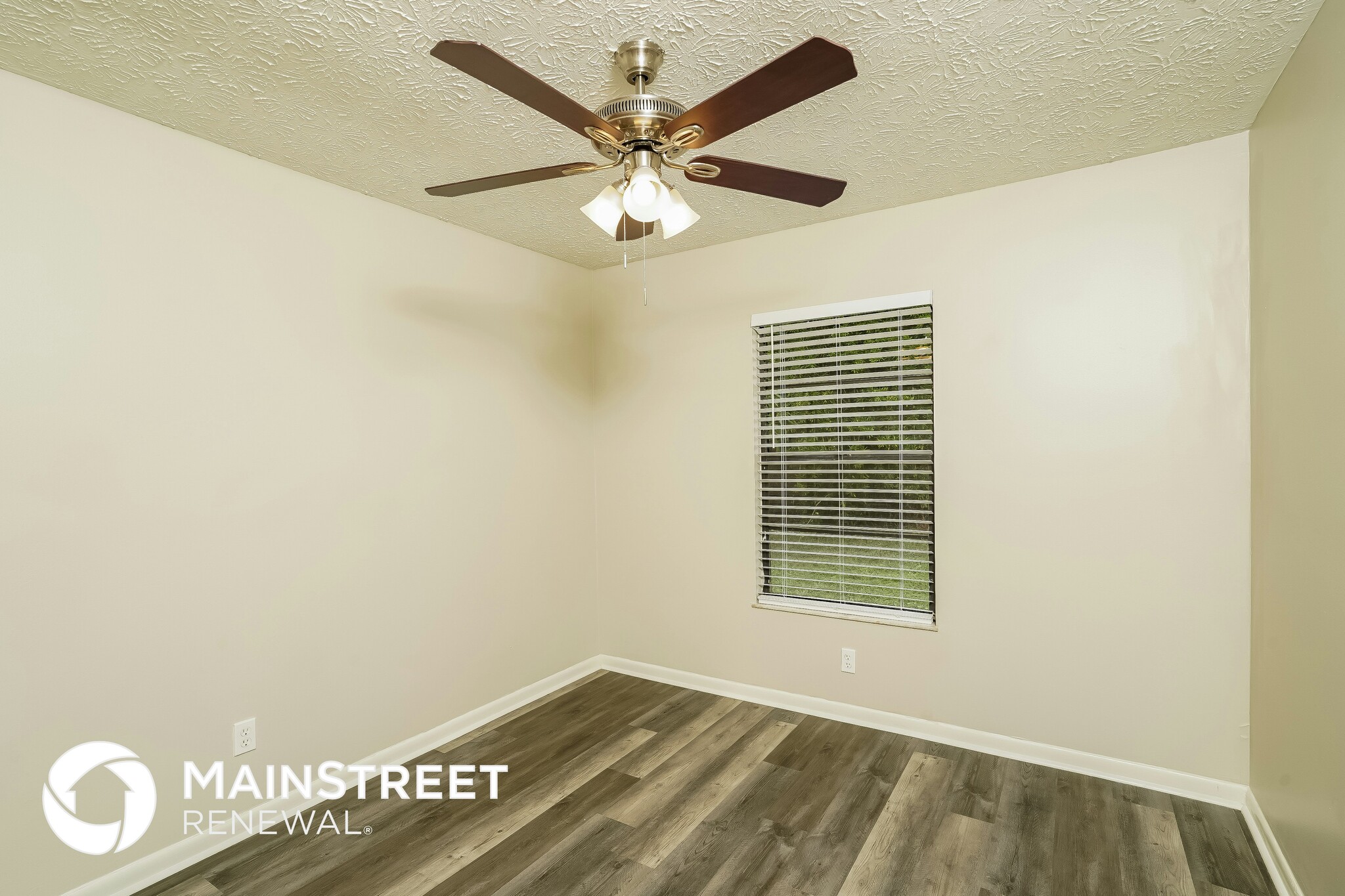 Building Photo - 456 SW Molloy St