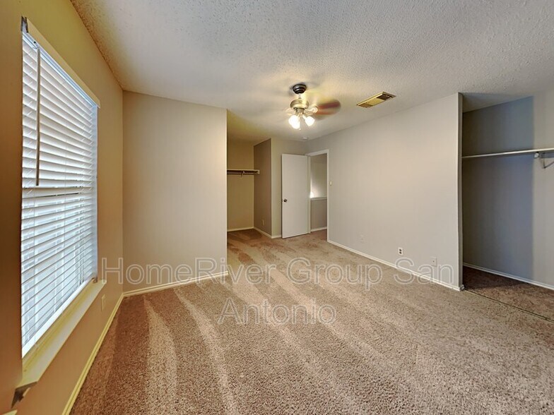 Building Photo - 18542 Brigantine Creek
