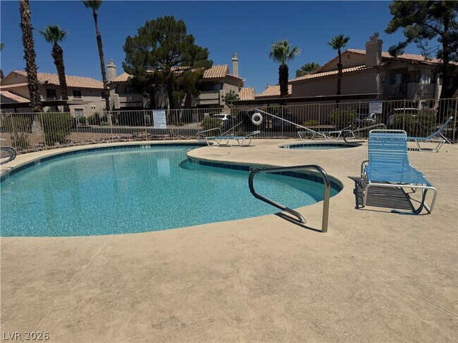 Building Photo - 1400 Oak Rock Dr