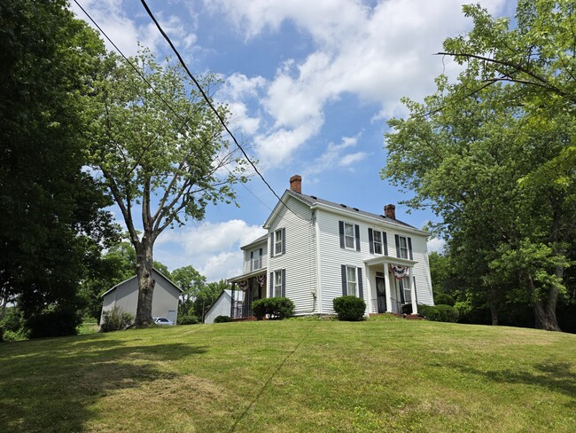 Building Photo - 3686 Cincinnati Brookville Rd
