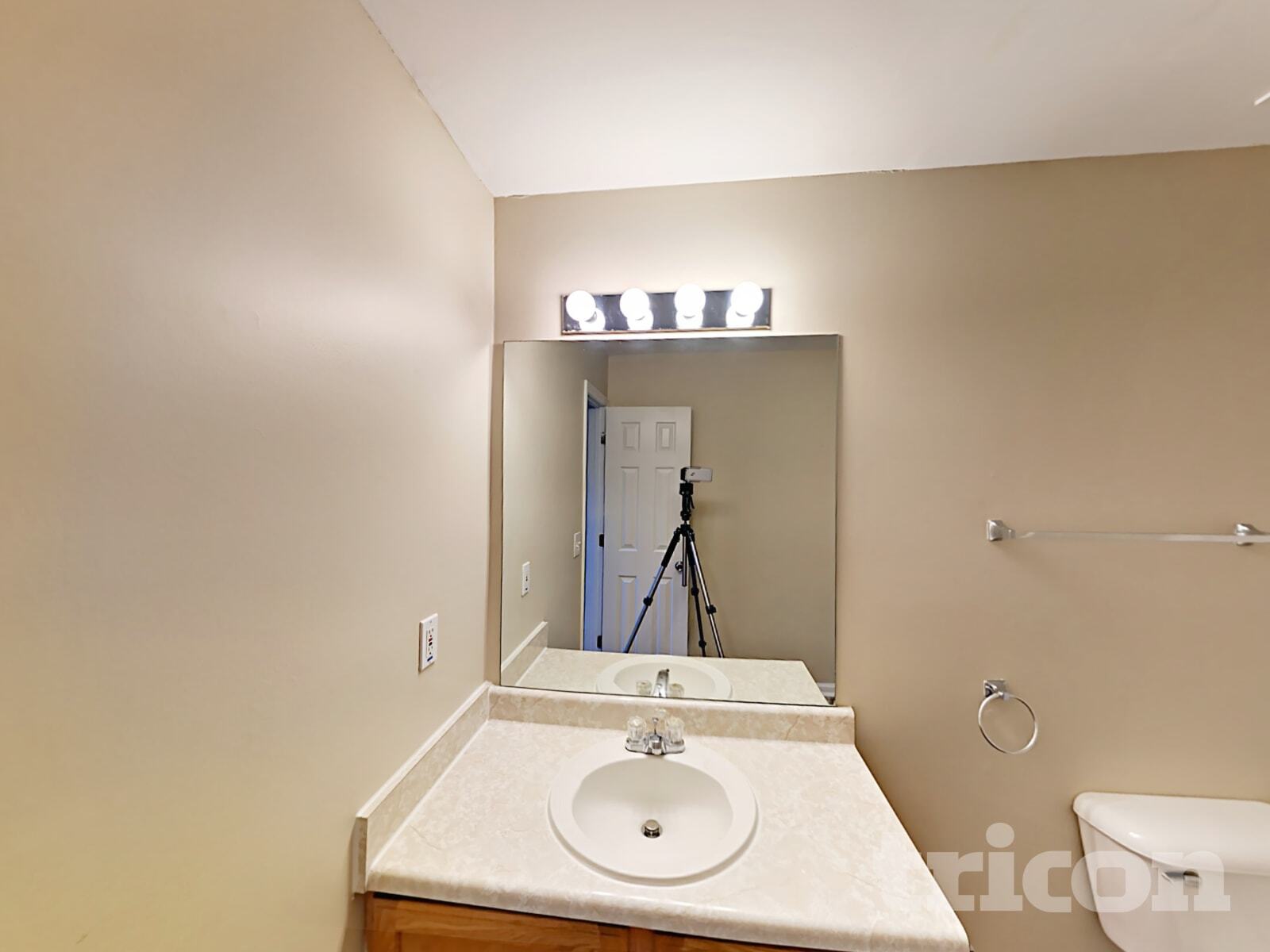 Building Photo - 831 Asbury Trail