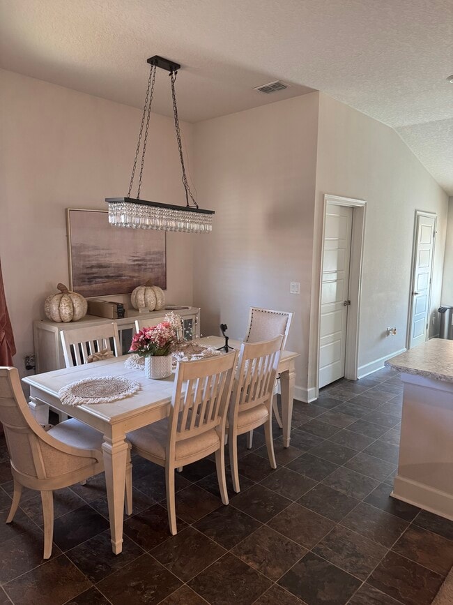 Building Photo - 29 Postman Ln