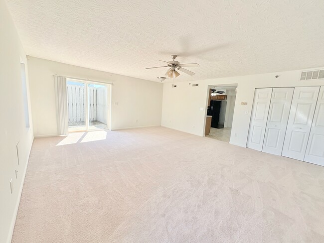 Building Photo - 24 Rosette Ln