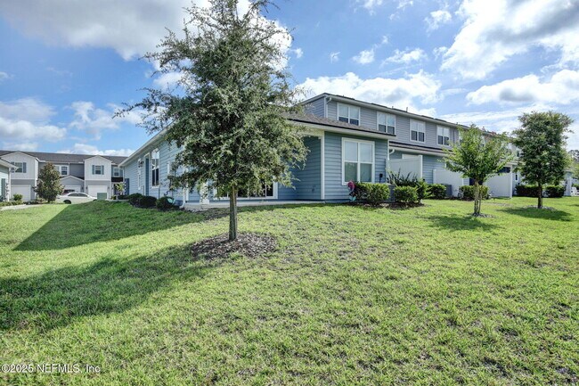 Building Photo - 260 Pine Bluff Dr