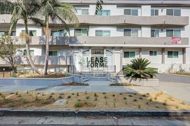 Building Photo - 449 Le Doux Rd