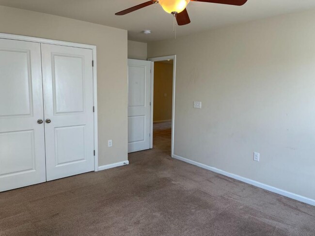 Building Photo - 5373 Grosseto Way