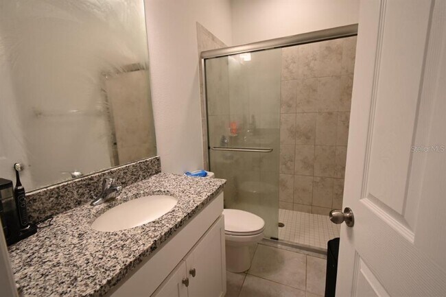 Building Photo - 11996 Hilltop Farms Dr